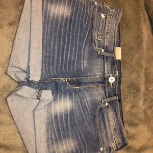 Levi’s denim shorts